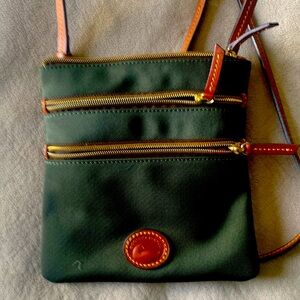 Dooney & Bourke purse